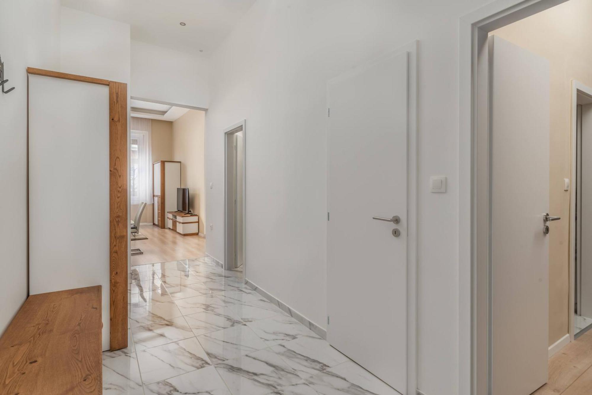 Apartment With 2 Bedrooms Near Gellert Thermal Bath Budapest Exterior foto